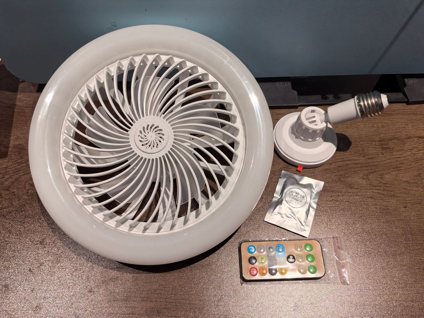 🌀 Ventilador de Techo LED con Mando a Distancia E27 | Silencioso y Eficiente